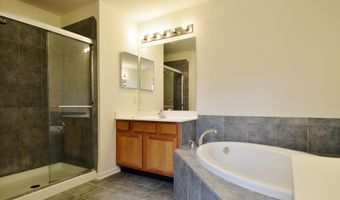 19 MARINA Dr, Bayonne, NJ 07002