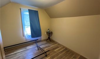 468 Lower Riggles Gap Rd, Altoona, PA 16601