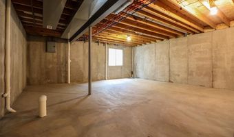 108 Woodside Ct, Arnold, MO 63010