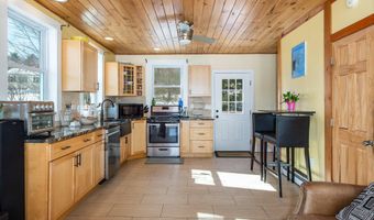 12 Laurence Way, Falmouth, ME 04105