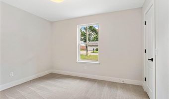 402 SW 11th St, Bentonville, AR 72712