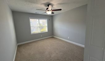 127 Lightwater Dr, Aberdeen, NC 28315