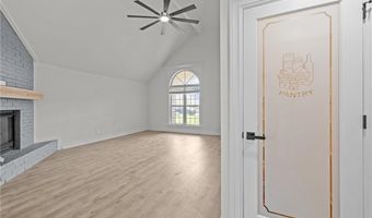507 College Pl, Bentonville, AR 72712