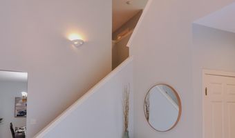 588 Green Rd, Ann Arbor, MI 48105