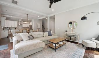 2637 Springway Dr, Charlotte, NC 28205