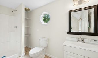 19 Elizabeth Dr, Auburn, MA 01501