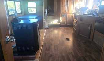 9938 W Gleed Station Rd, Ash Fork, AZ 86320