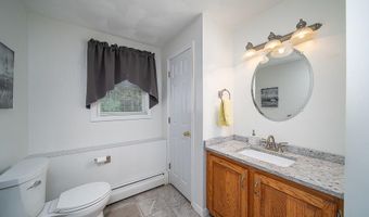 17 Wood Cove Dr, Coventry, RI 02816