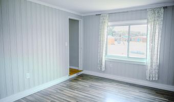 727 PEAR St, Dover, DE 19904