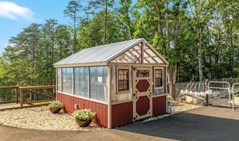 417 MALLARD Dr, Basye, VA 22810