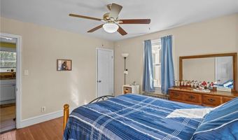 34 Aldrich Ave, Cranston, RI 02920
