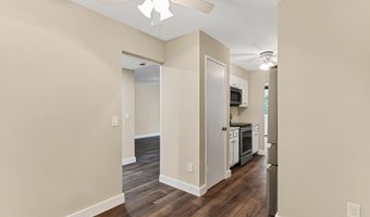 6101 EDSALL Rd 312, Alexandria, VA 22304