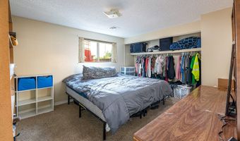 242 38TH St, Springfield, OR 97478