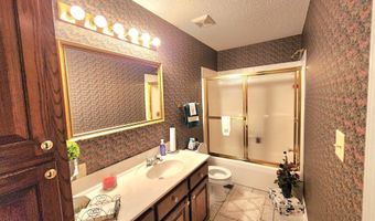1731 Halltown Rd, Autryville, NC 28318