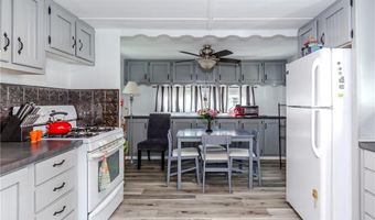 18 Helen Dr, Coventry, RI 02816