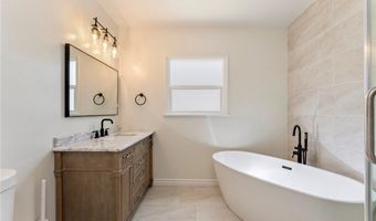 1956 N Roosevelt, Altadena, CA 91001