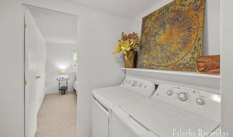914 32nd St, Allegan, MI 49010
