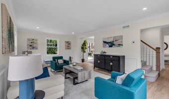 8 Imperia Pl, Aberdeen, NJ 07747
