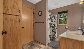 37785 Sunnyfield Cir, Avon, MN 56310