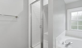 7035 KINGS MANOR Dr, Alexandria, VA 22315