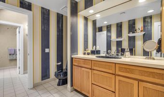 99 Holly Ln, Bayville, NJ 08721