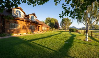 400 Lagoon Ln, Challis, ID 83226