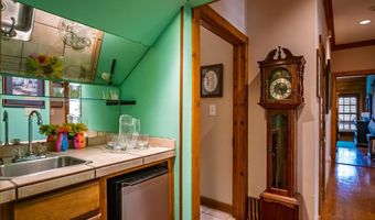 1320 Pine Lodge Rd, Batesville, MS 38606