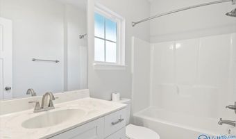 314 Creekside Dr, Albertville, AL 35950