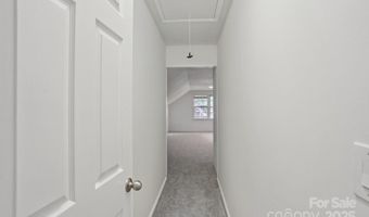 10016 Whitethorn Dr, Charlotte, NC 28277