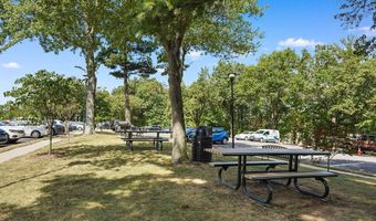 2500 N VAN DORN St 517, Alexandria, VA 22302
