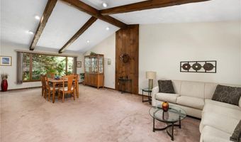 103 Rollingwood Dr, North Kingstown, RI 02852