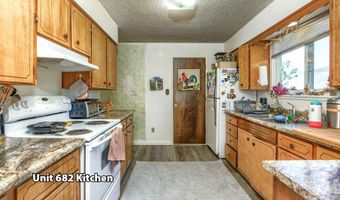 682 Chestnut St, Ashland, OR 97520