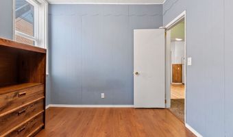 323 5TH St, Algoma, WI 54201