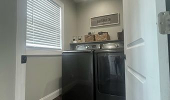 114 W Main St, Anna, OH 45302
