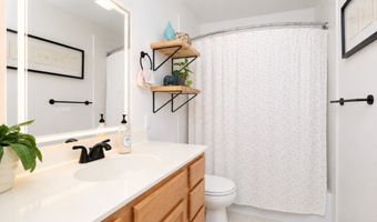 3412 Ontario St, Ames, IA 50014