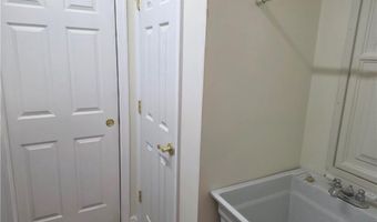 4105 Pine Hurst Dr, Allen, PA 18067