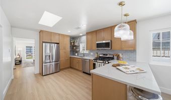 819 Rosemont, Los Angeles, CA 90026