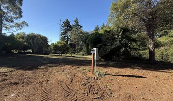 1300 HAMPTON Rd, Brookings, OR 97415