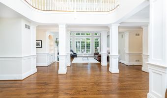 35 Foothills Dr, Avon, CT 06001