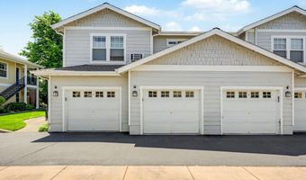 2214 McCall Dr, Ashland, OR 97520