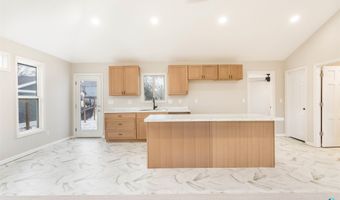 505 W Cedar St, Beresford, SD 57004
