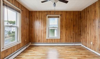 29 Griffing Ave, Danbury, CT 06810