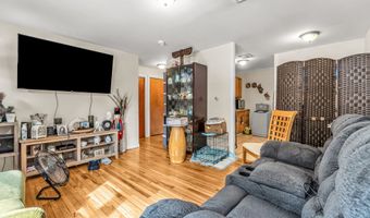 242 Pearl Harbor St, Bridgeport, CT 06610