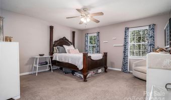 1203 Coventry Pl NW, Conover, NC 28613