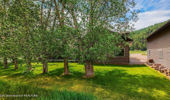 125 WAGON RUT Ln, Auburn, WY 83111