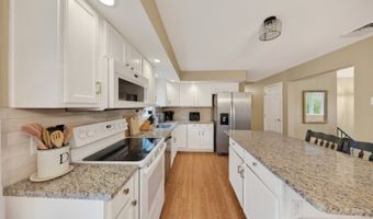 13 Valley Dr, Alloway, NJ 07418