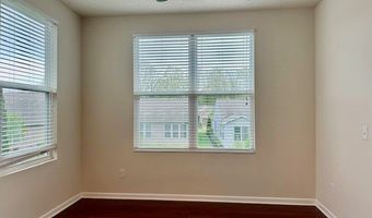 522 Heritage Woods Dr, Akron, OH 44321
