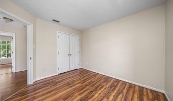 235 W HOPE Ct, Bear, DE 19701
