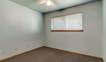 3704 N Riverside Dr, Bethany, OK 73008