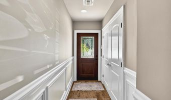 45 White Oak Ln, Aberdeen, NJ 07747